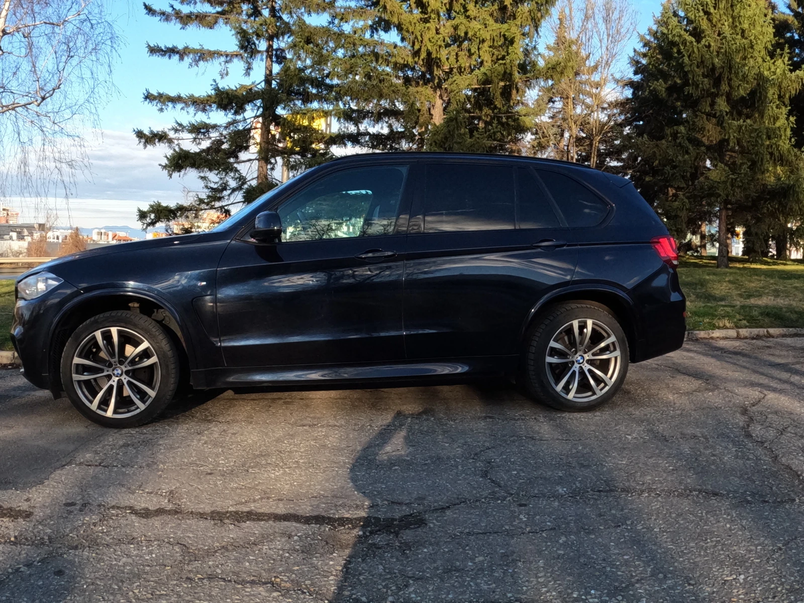 BMW X5 HUD, 360 CAM, soft close, panorama, снимка 3 - Автомобили и джипове - 55509107