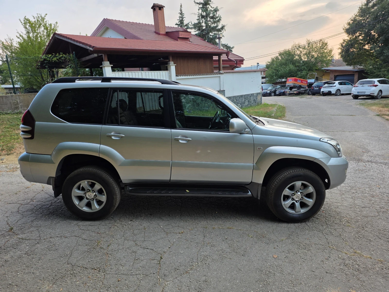 Toyota Land cruiser, снимка 6 - Автомобили и джипове - 55710725