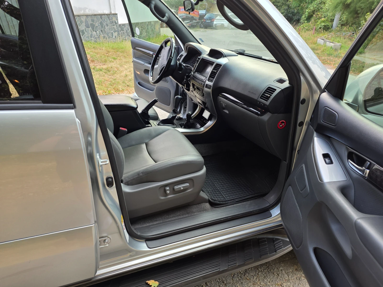 Toyota Land cruiser, снимка 13 - Автомобили и джипове - 55710725