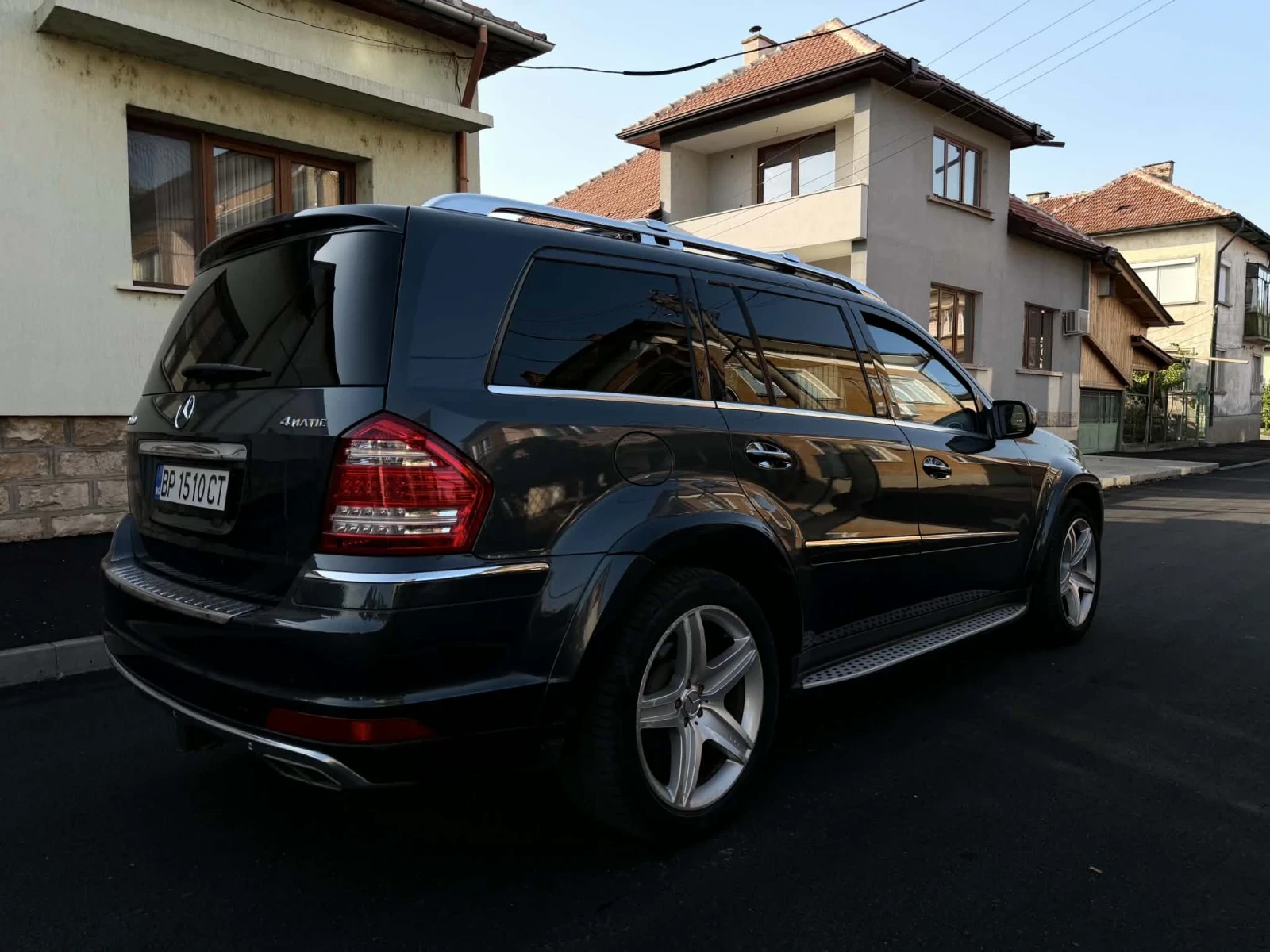 Mercedes-Benz GL 550, снимка 4 - Автомобили и джипове - 55891021