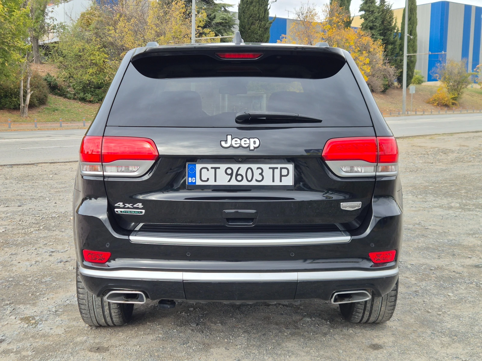 Jeep Grand cherokee 3.0CRDI SUMMIT FULL, снимка 4 - Автомобили и джипове - 56681327