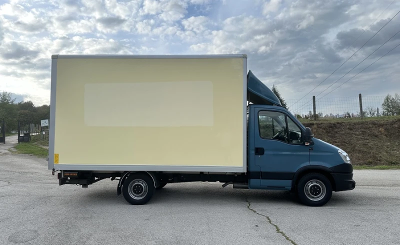 Iveco Daily 3.0HPI* БОРД* КЛИМА* 4.20m, снимка 4 - Бусове и автобуси - 47057844