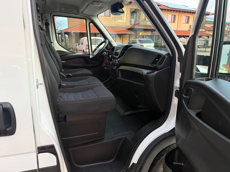 Iveco Daily 2.3, снимка 12 - Бусове и автобуси - 52407368