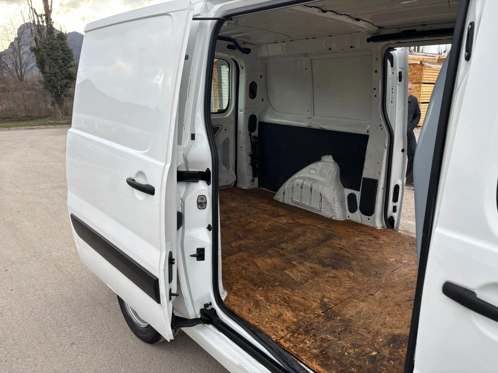 Toyota Proace 2.0d 128 �.� ����� �����  | Mobile.bg � ����������� 8