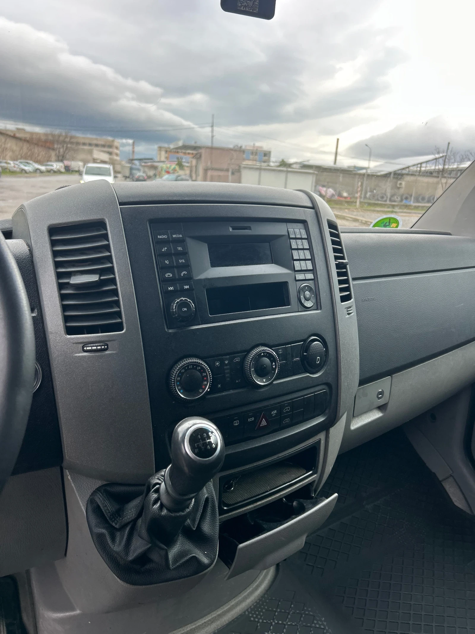 Mercedes-Benz Sprinter 316 CDI 163ps Германия Пътнически Камера КЛИМАТИК, снимка 12 - Бусове и автобуси - 54025172