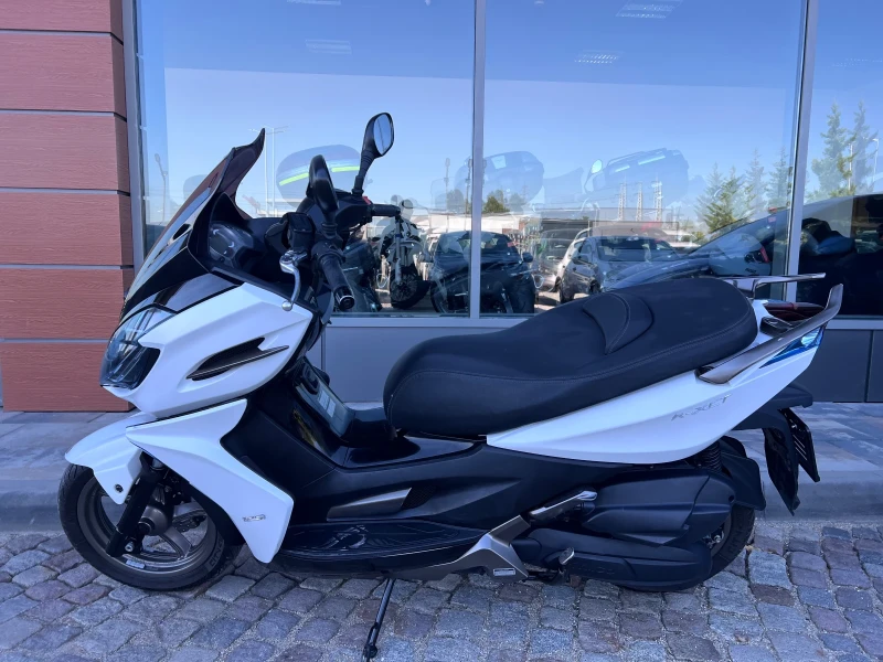 Kymco Xciting 125, снимка 4 - Мотоциклети и мототехника - 51534983
