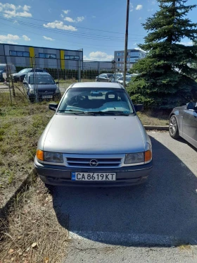 Opel Astra, снимка 1