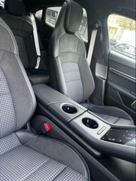 Porsche Taycan 105 kWh Sport Chrono Plus package | Mobile.bg    9