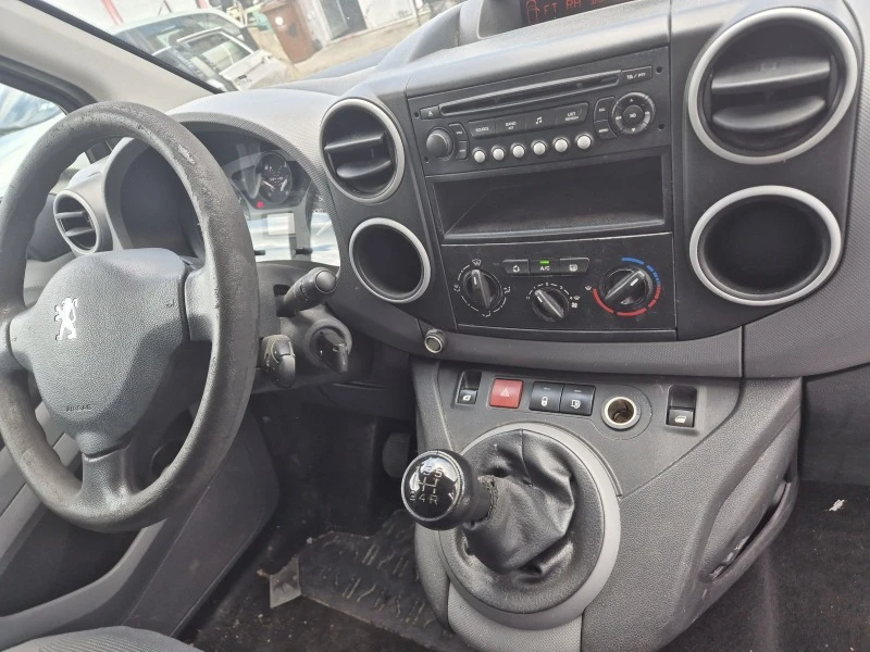 Peugeot Partner 1.6hdi..Klima, снимка 7 - Автомобили и джипове - 45977784