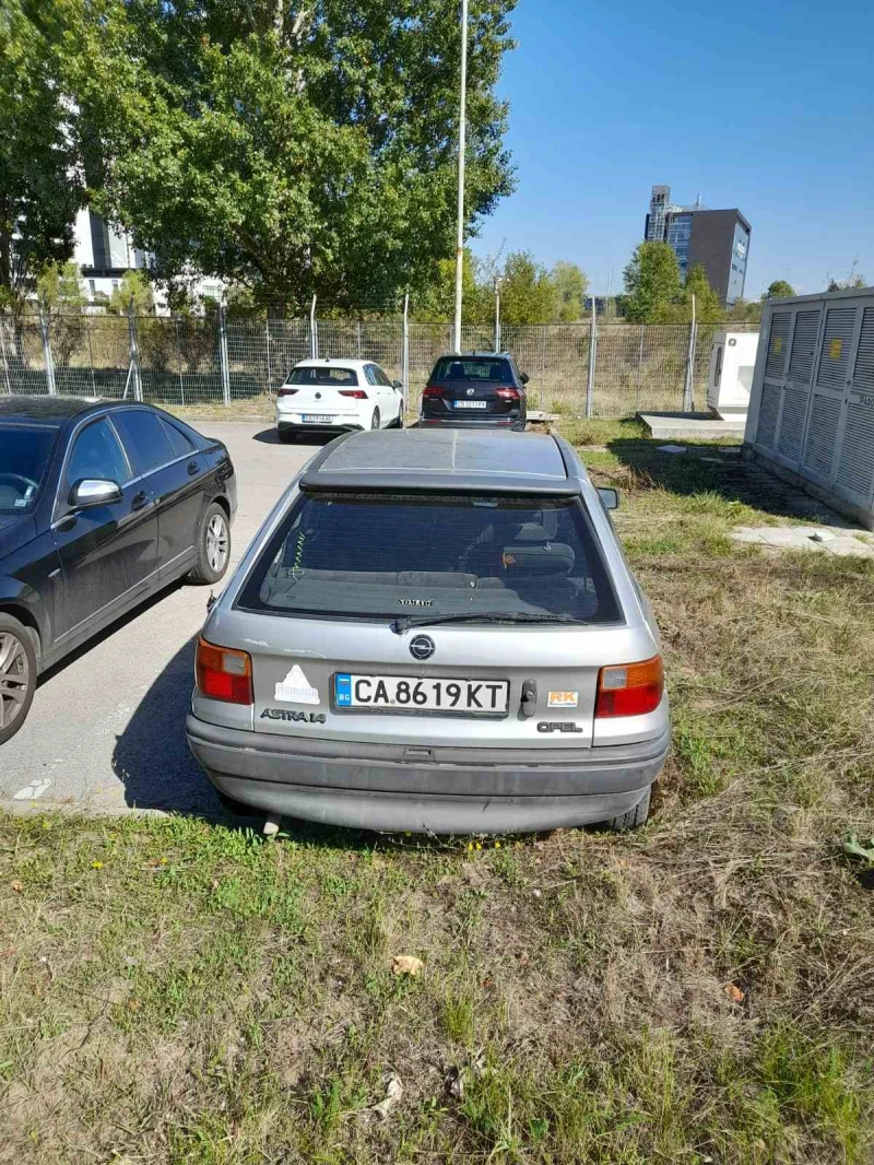 Opel Astra, снимка 4 - Автомобили и джипове - 47396738