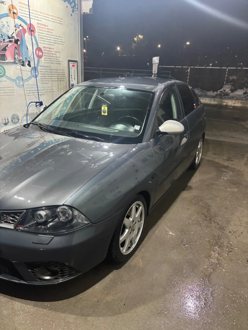 Seat Ibiza, снимка 2 - Автомобили и джипове - 48604575