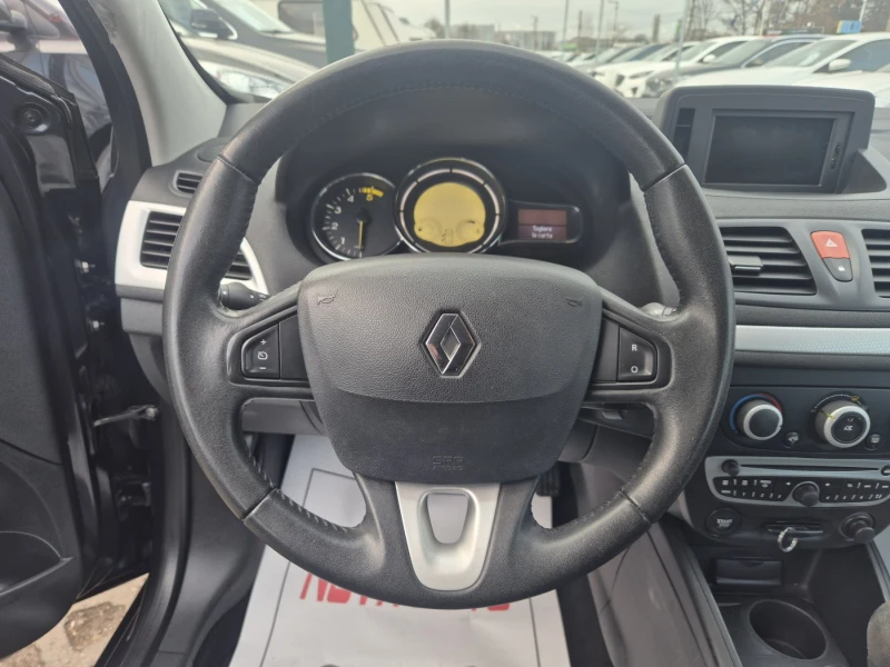 Renault Megane 1.5DCI-ПЕРФЕКТЕН, снимка 9 - Автомобили и джипове - 49317119