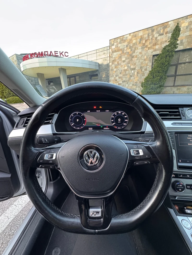 VW Passat B8 2.0TDI DSG, снимка 9 - Автомобили и джипове - 52628523