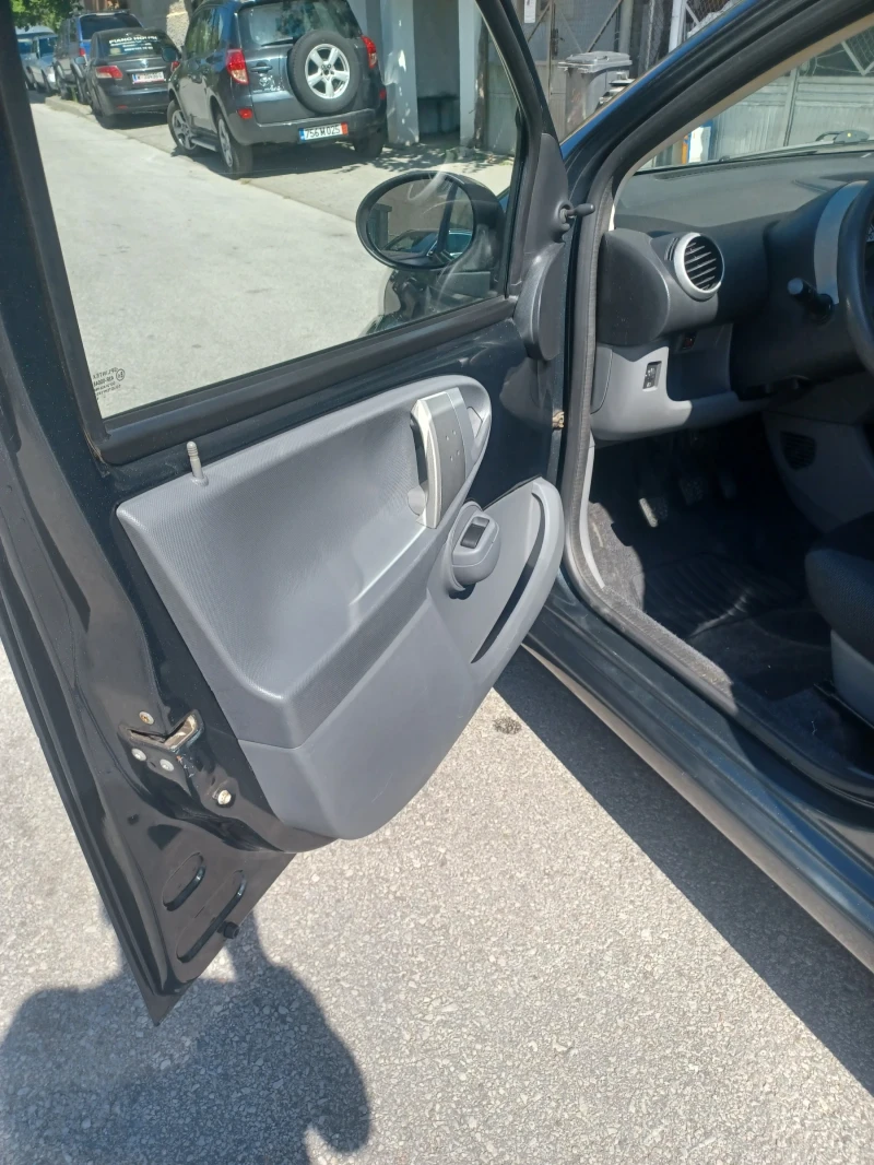 Toyota Aygo, снимка 3 - Автомобили и джипове - 52094515