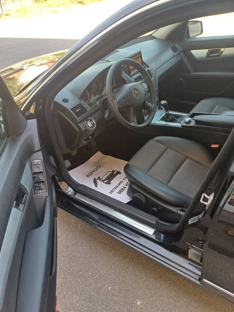 Mercedes-Benz C 220 Avangard, снимка 6 - Автомобили и джипове - 52701550