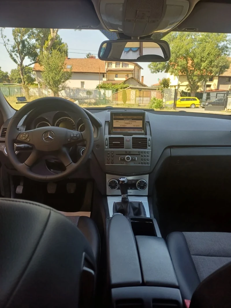 Mercedes-Benz C 220 Avangard, снимка 8 - Автомобили и джипове - 52701550