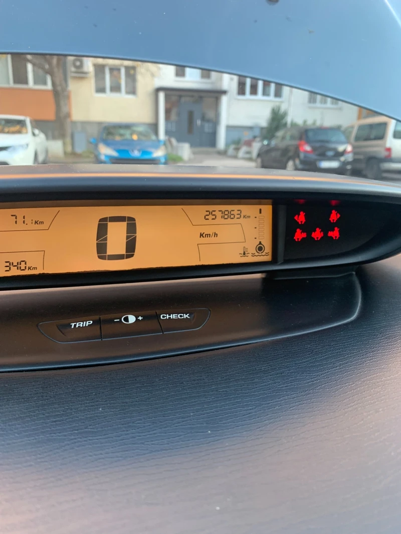 Citroen C4 1.4 бензин/газ, снимка 6 - Автомобили и джипове - 52282707