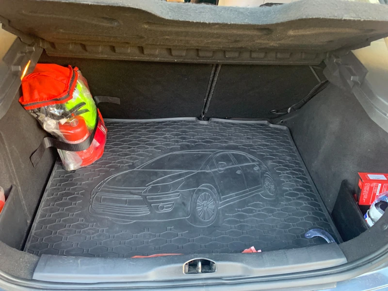 Citroen C4 1.4 бензин/газ, снимка 9 - Автомобили и джипове - 52282707