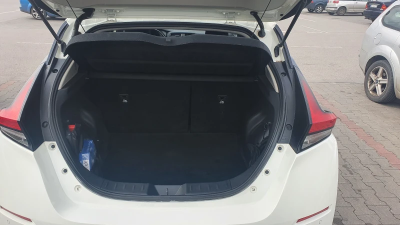 Nissan Leaf  Acenta, снимка 10 - Автомобили и джипове - 52639861