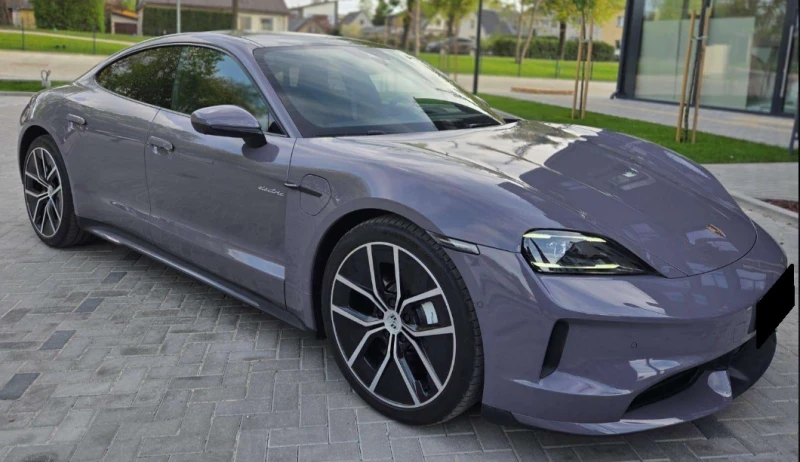 Porsche Taycan 105 kWh Sport Chrono Plus package