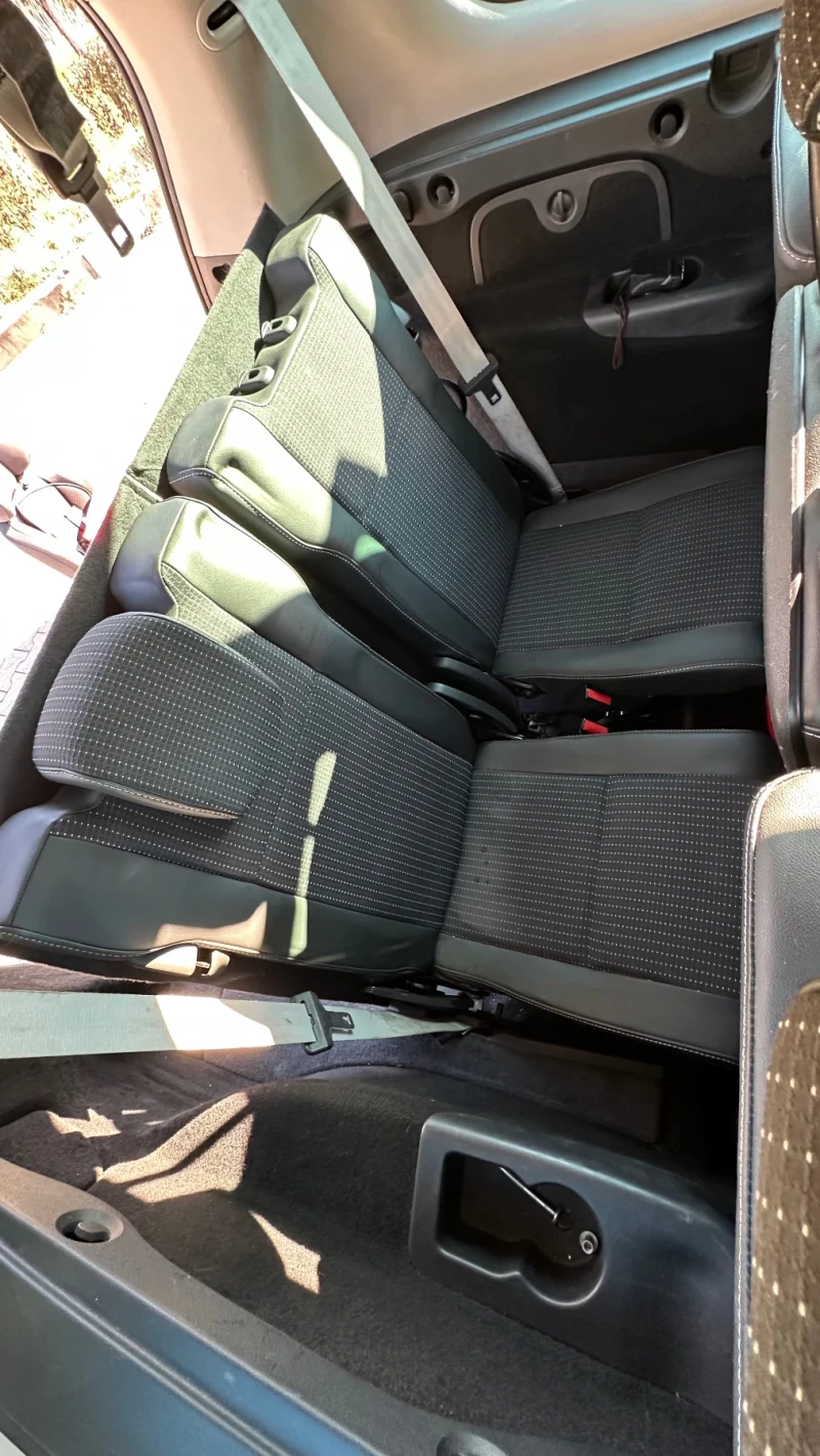 Renault Grand scenic Boose Edition 1.5dci, снимка 13 - Автомобили и джипове - 52952946