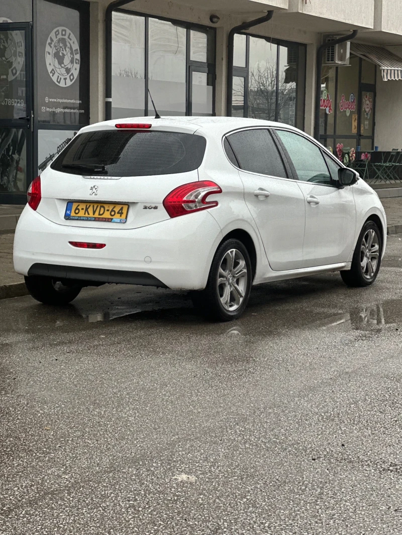 Peugeot 208, снимка 4 - Автомобили и джипове - 53414844