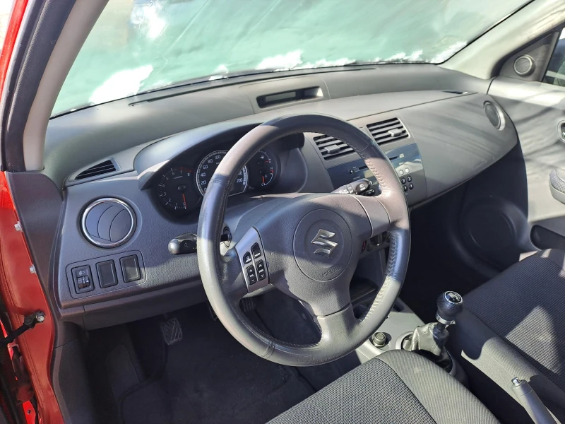 Suzuki Swift 1.3 GL, снимка 10 - Автомобили и джипове - 53523719