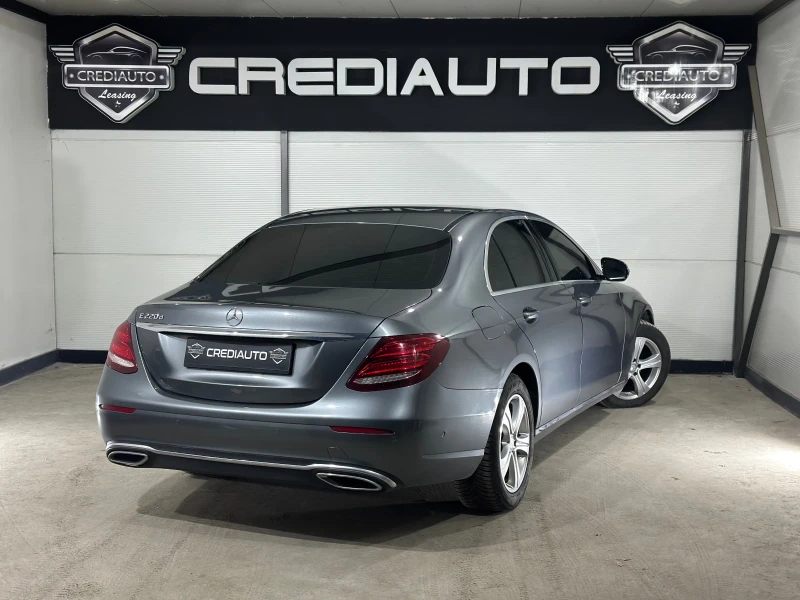 Mercedes-Benz E 220, снимка 6 - Автомобили и джипове - 53564041