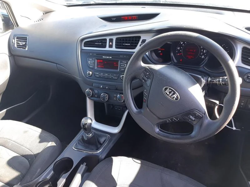 Kia Ceed 1.6 crdi - изображение 4