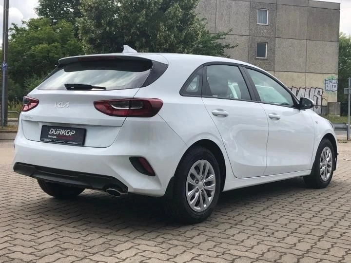 Kia Ceed На части 1.5 бензин АВТОМАТИК, снимка 11 - Автомобили и джипове - 40384615