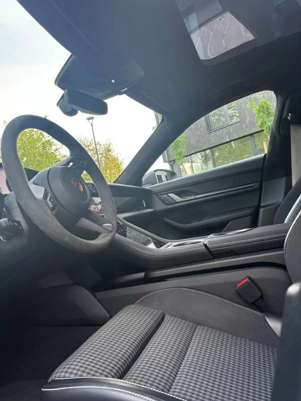 Porsche Taycan 105 kWh Sport Chrono Plus package, снимка 6 - Автомобили и джипове - 52659989