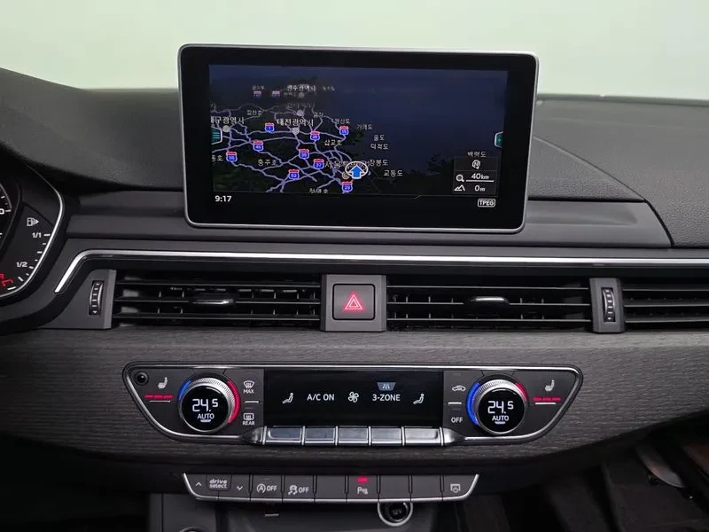 Audi A4 2.0 TDI, снимка 14 - Автомобили и джипове - 54144177