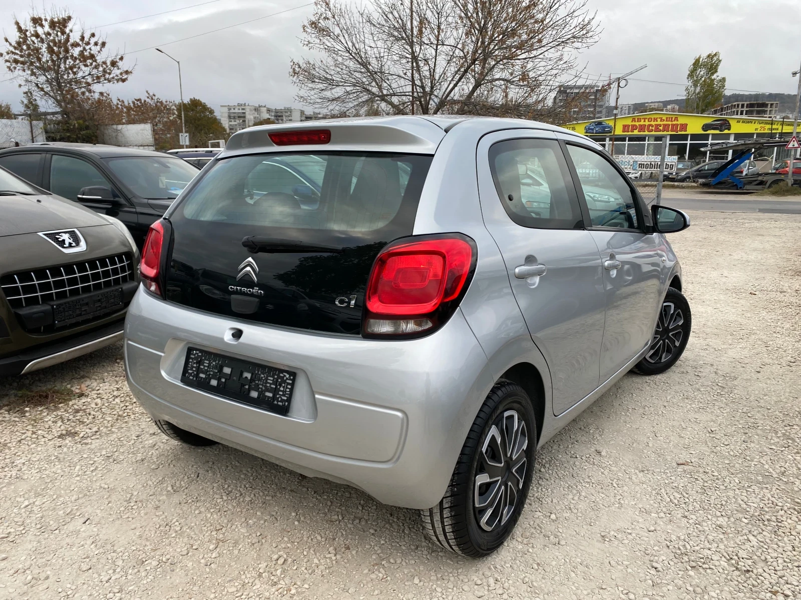 Citroen C1 1.0 АВТОМАТИК / ANDROID CARPLAY WAZE - изображение 3