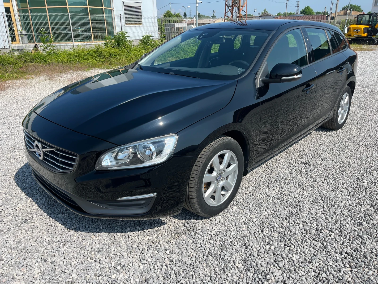 Volvo V60 2.0D3-136k.c. Facelift /179000km./ - изображение 2