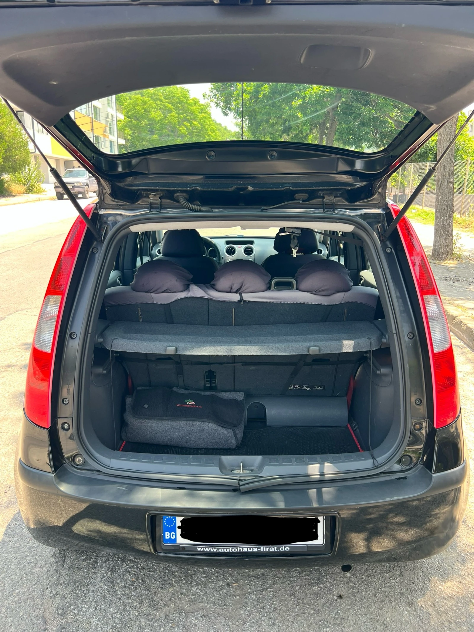 Mitsubishi Colt 1.1 бензин, всичко платено + бонус зимни гуми - изображение 8