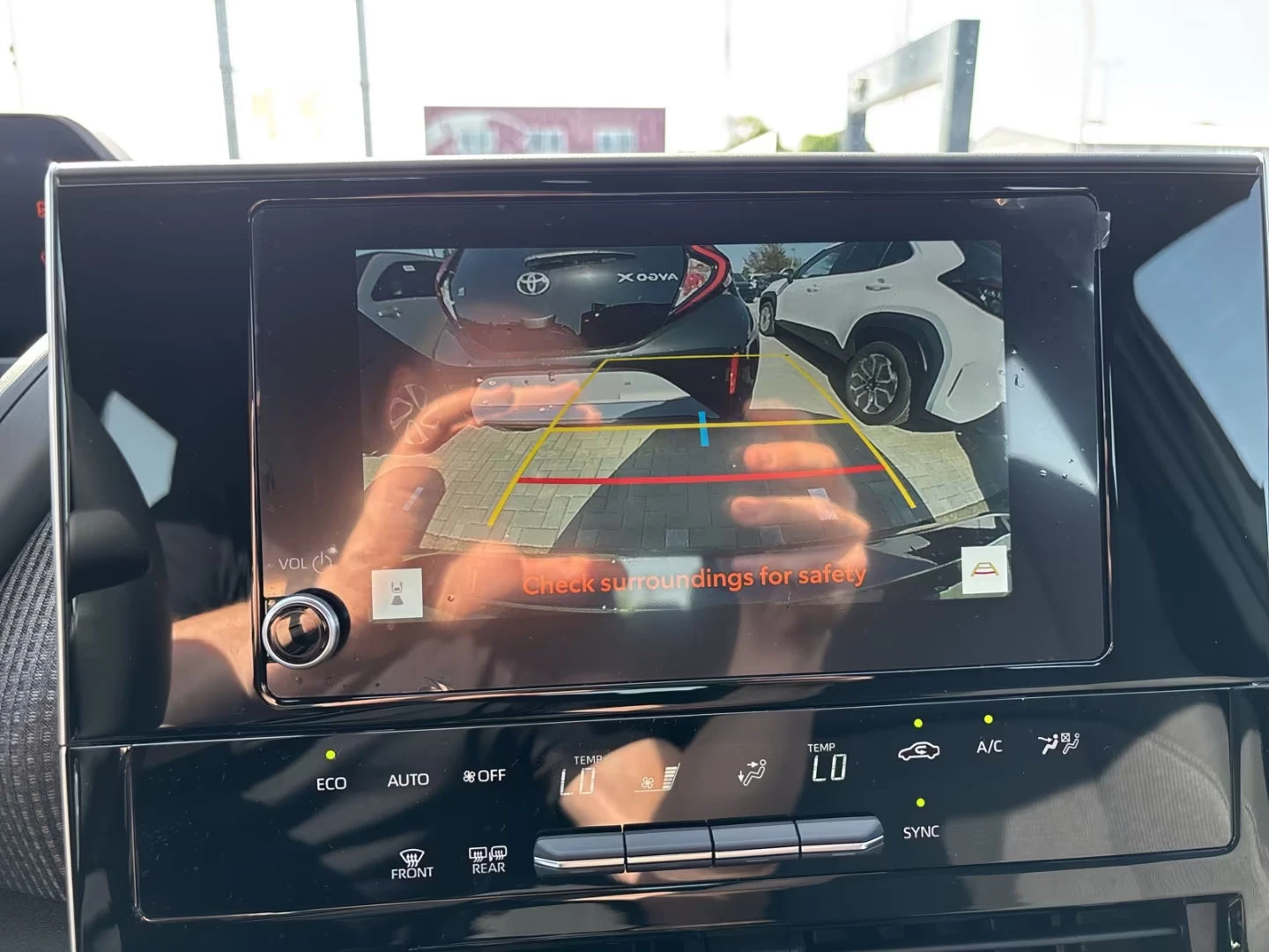 Toyota bZ4X BEV/FWD/205HP/COMFORT/NAVI/LED/KLESS/CPLAY/521g | Mobile.bg   14