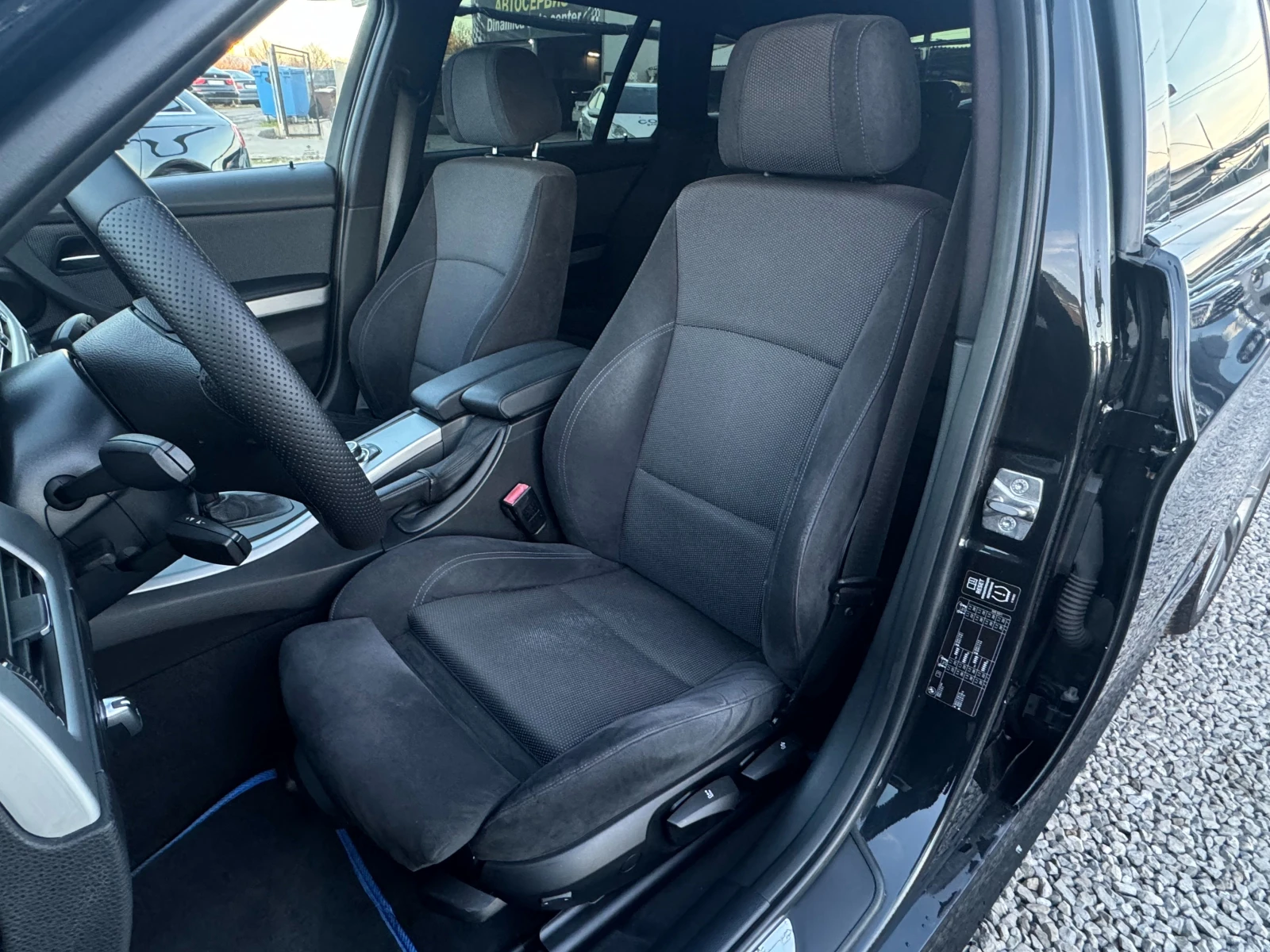 BMW 330 d xDrive LCI (FaceLift) ! M Pack ! SWISS ! - изображение 7