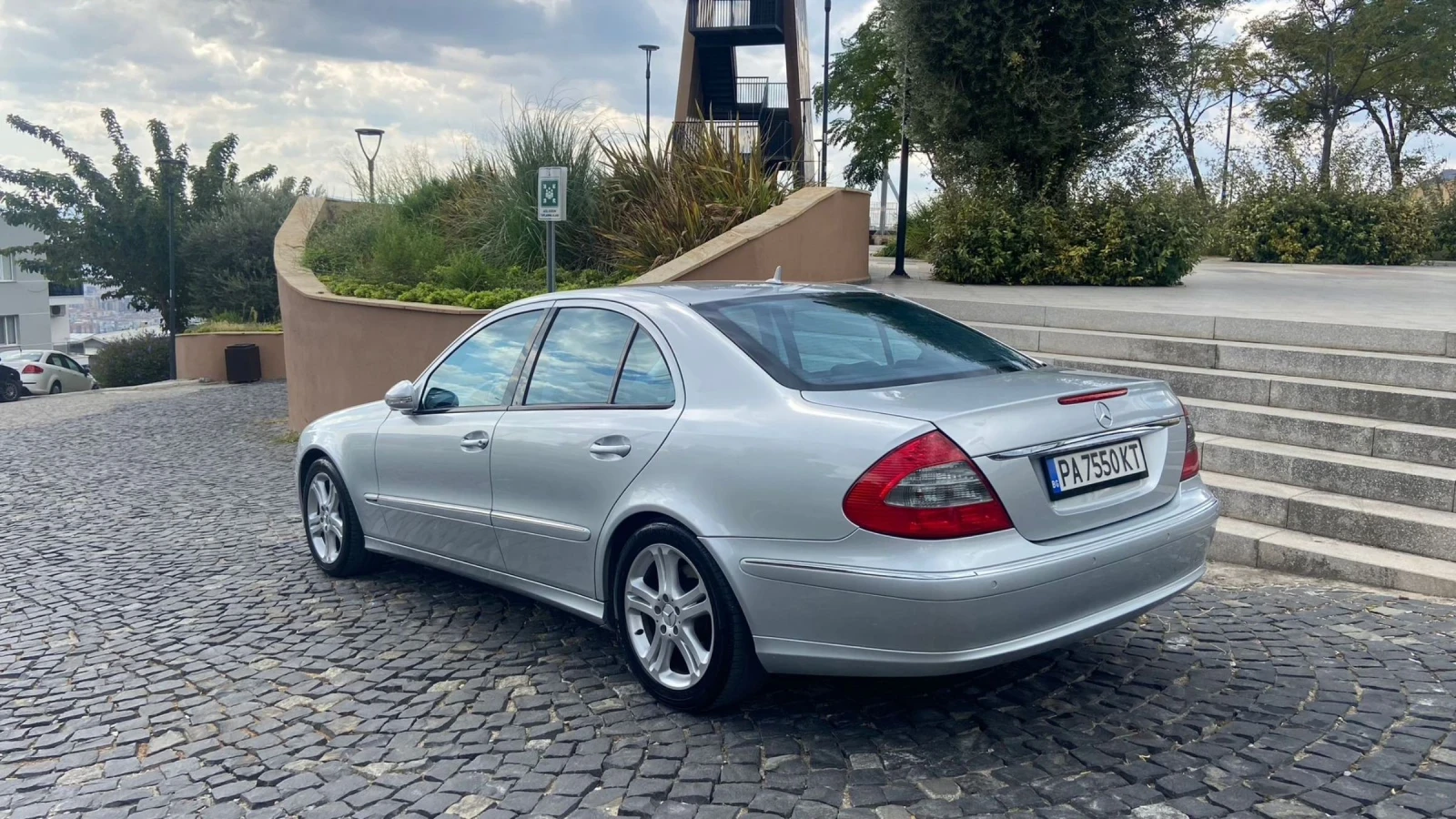 Mercedes-Benz E 280  - изображение 4