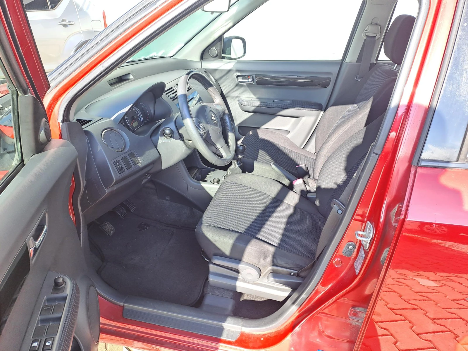 Suzuki Swift 1.3 GL | Mobile.bg � ����������� 9