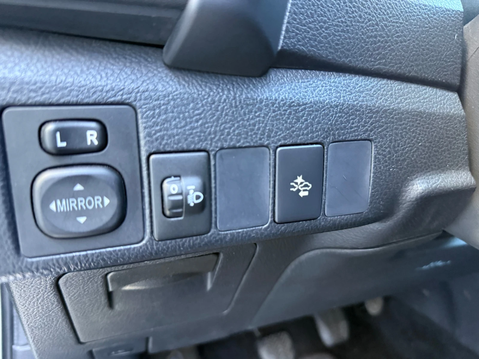 Toyota Auris Facelift+ 1, 6 D4-D+ Euro6B+ BiXenon+ ������ | Mobile.bg � ����������� 12