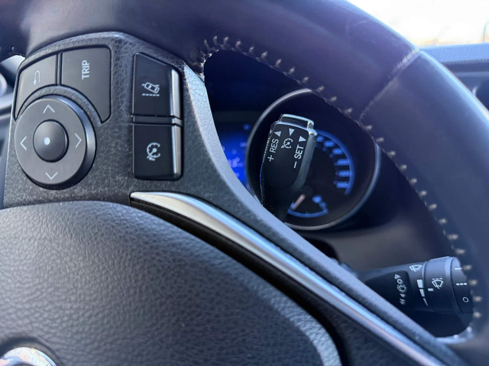 Toyota Auris Facelift+ 1, 6 D4-D+ Euro6B+ BiXenon+ ������ | Mobile.bg � ����������� 13