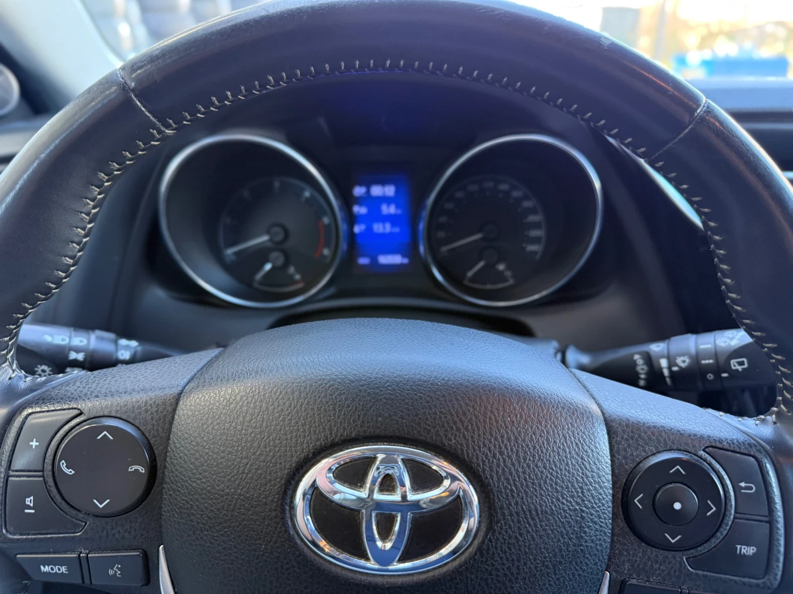 Toyota Auris Facelift+ 1, 6 D4-D+ Euro6B+ BiXenon+ ������ | Mobile.bg � ����������� 14
