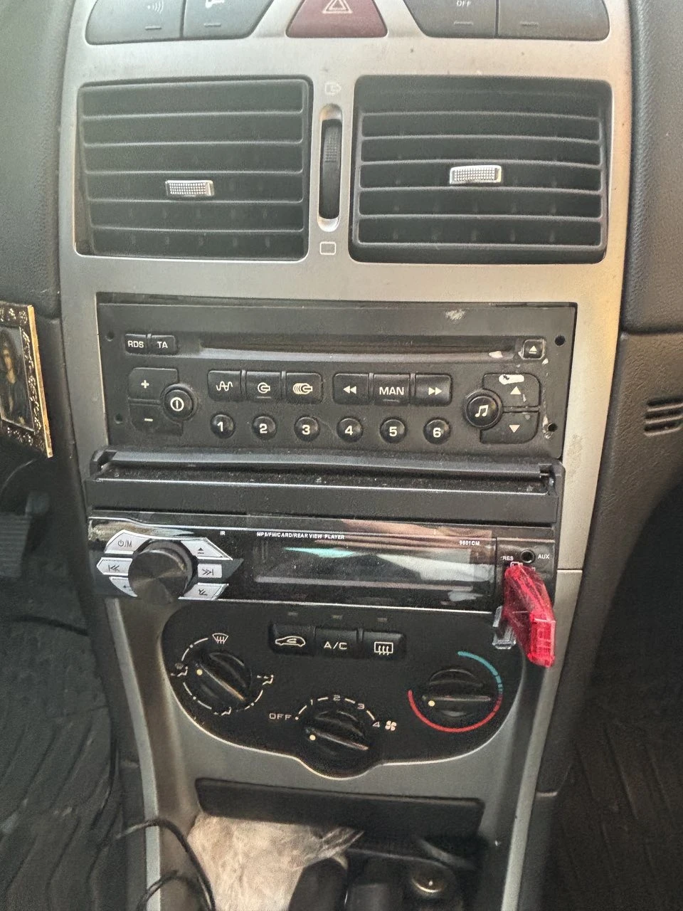 Peugeot 307, снимка 2 - Автомобили и джипове - 53799912