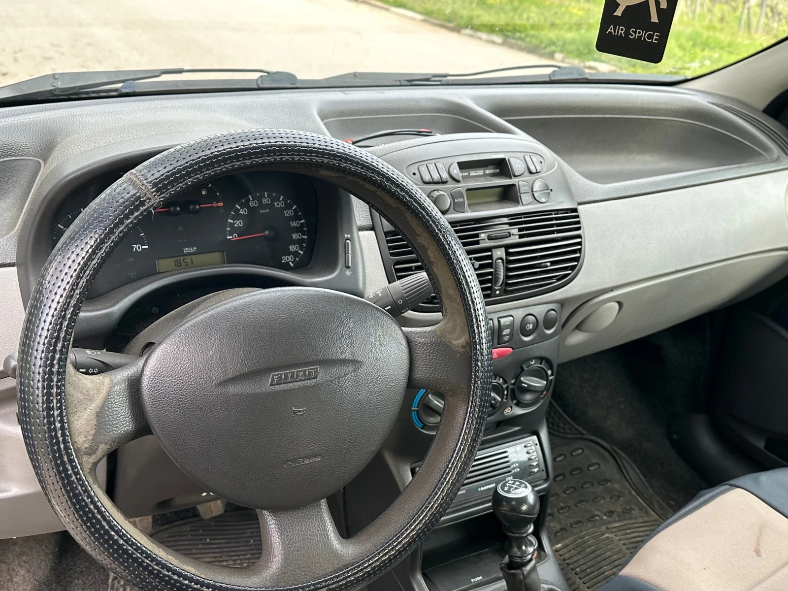 Fiat Punto 1.4 Климатик, снимка 4 - Автомобили и джипове - 54234623