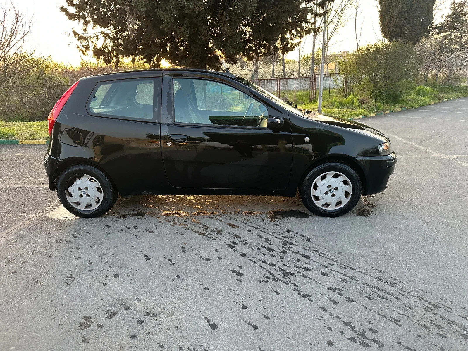 Fiat Punto 1.4 Климатик, снимка 3 - Автомобили и джипове - 54234623