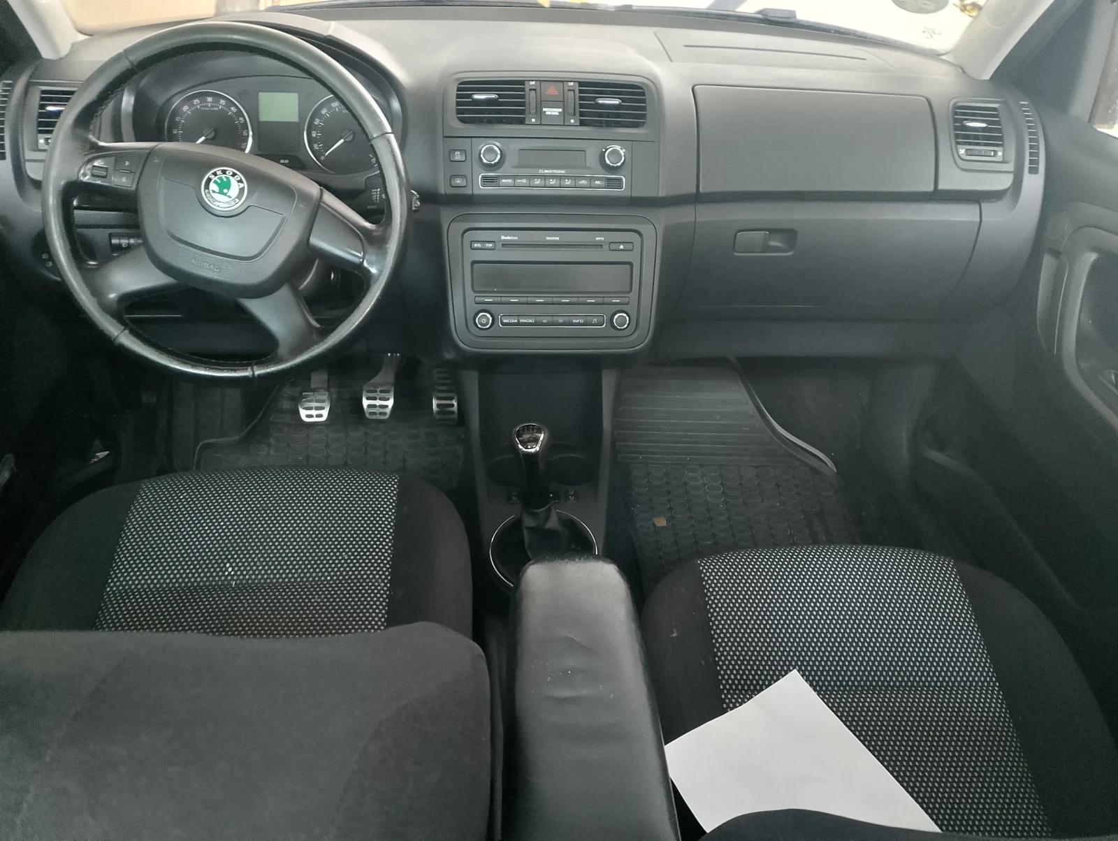 Skoda Roomster 1.6 TDI 90к.с, снимка 3 - Автомобили и джипове - 54359647