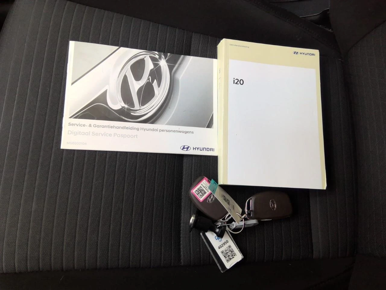 Hyundai I20  Premium, снимка 10 - Автомобили и джипове - 54609336