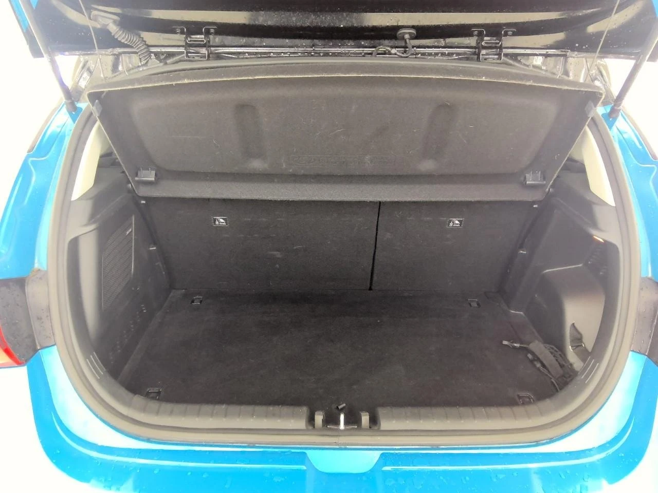 Hyundai I20  Premium, снимка 6 - Автомобили и джипове - 54609336