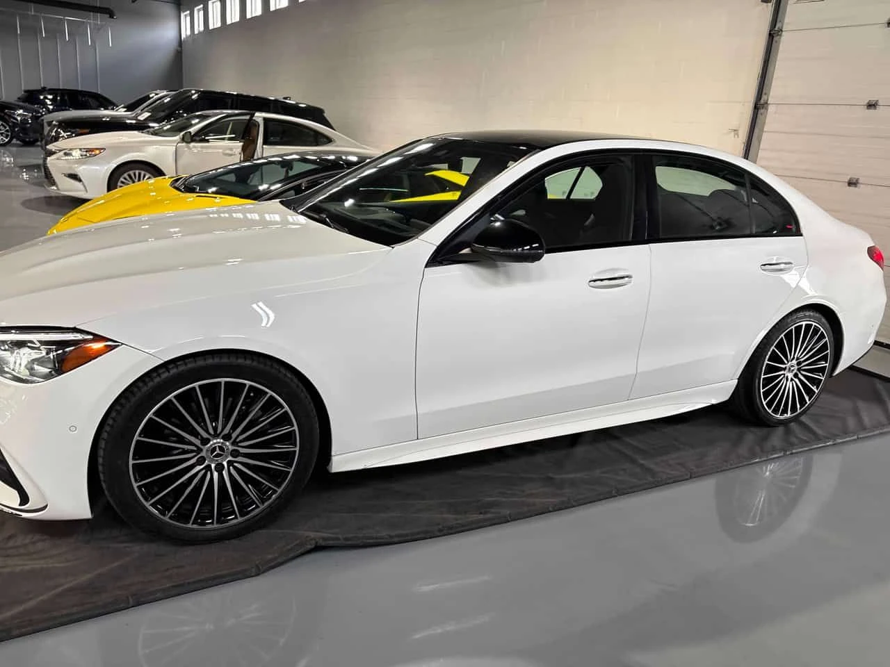 Mercedes-Benz C 300 4MATIC/360/ПАНОРАМА/ПОДГРЕВИ, снимка 3 - Автомобили и джипове - 54953092