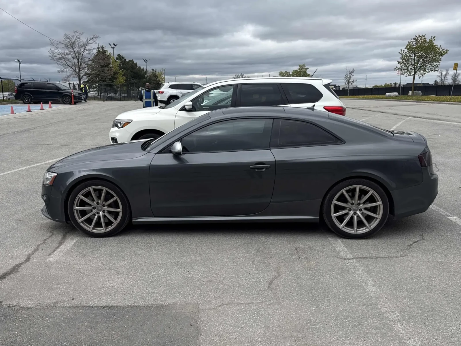 Audi Rs5 Пълна сервизна история, снимка 4 - Автомобили и джипове - 55011538